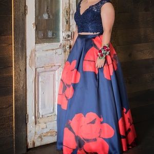 Prom / pageant dress